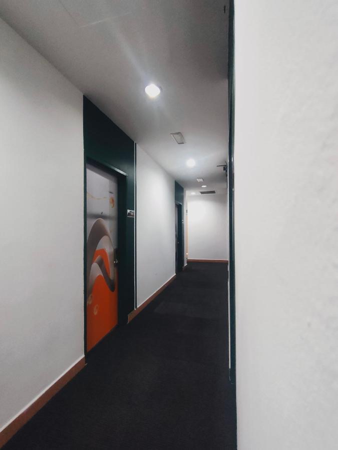 Allbes Parklands Hotel Klang Exterior photo