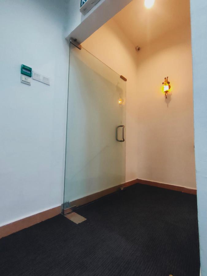 Allbes Parklands Hotel Klang Exterior photo